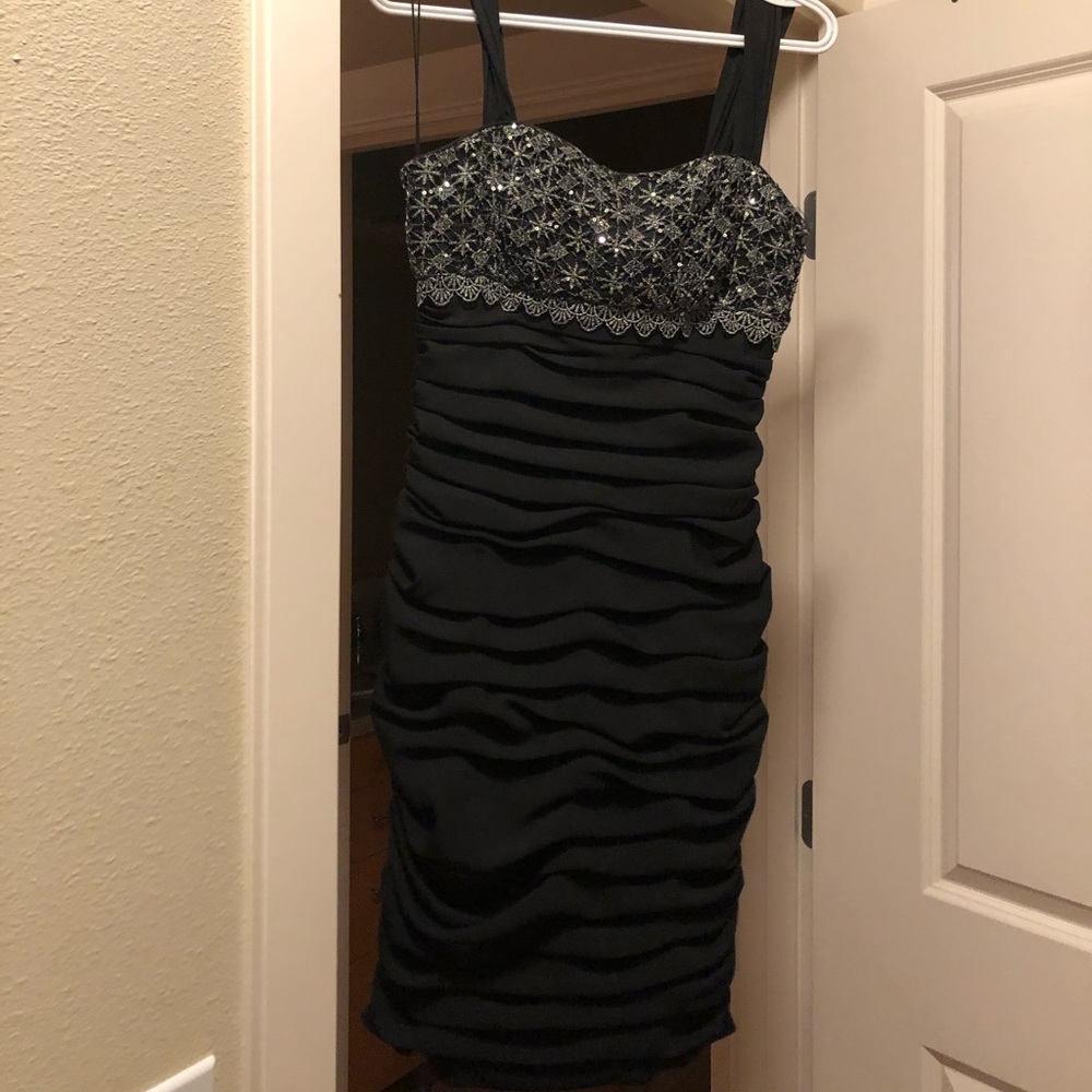 Patra Size 6 short, black, winter formal dress.